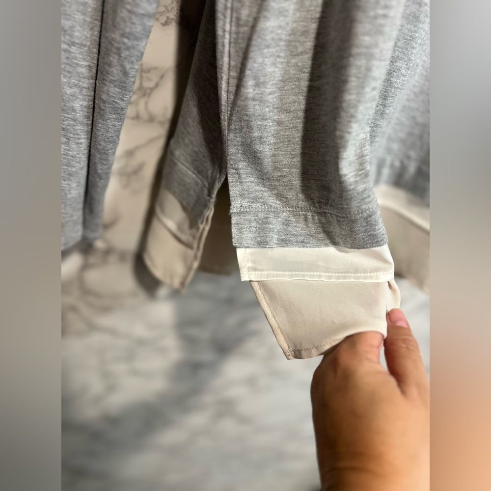 Withe House Black Market long sleeve top with Beaded neckline Size M Grey Pink - Picture 5 of 10